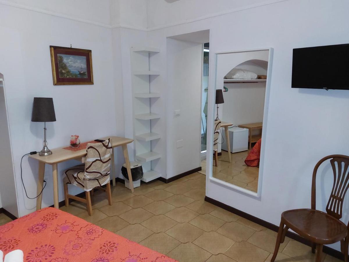 Rooms Palazzo Paladini Лечче Екстер'єр фото