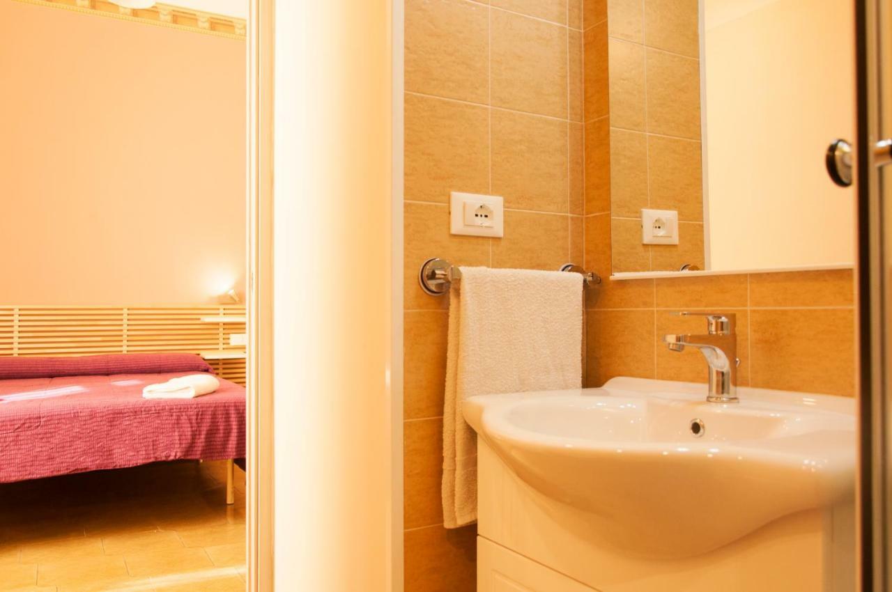 Rooms Palazzo Paladini Лечче Екстер'єр фото