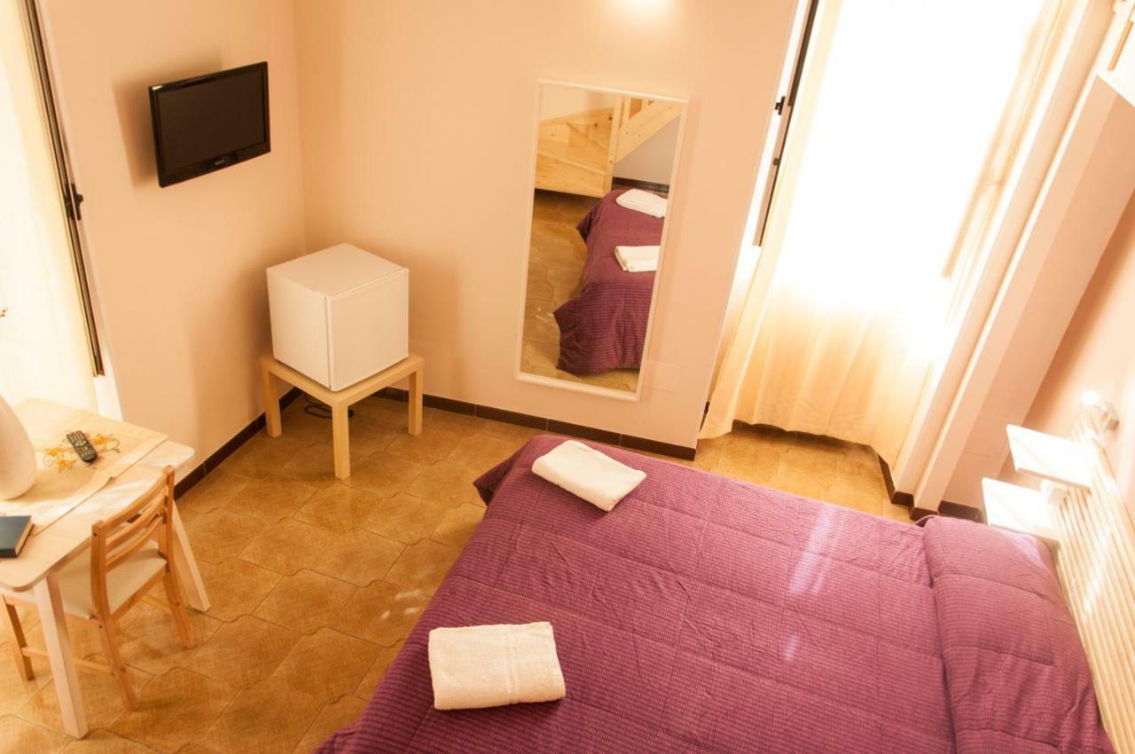 Rooms Palazzo Paladini Лечче Екстер'єр фото